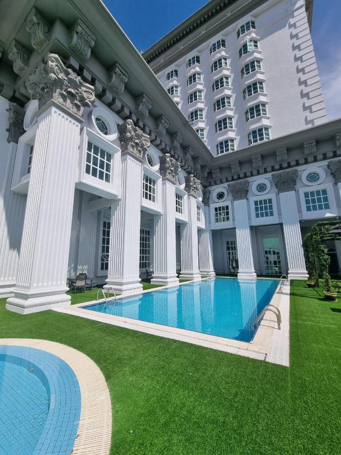 Grand Swiss-Belhotel Melaka - Formerly Lacrista Hotel Melaka Exterior foto